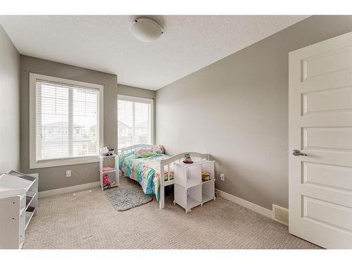 1611 Monteith Drive Se Drive, High River, AB - Indoor Photo Showing Bedroom