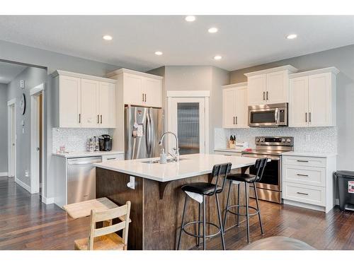 1611 Monteith Drive Se Drive, High River, AB - Indoor Photo Showing Kitchen With Stainless Steel Kitchen With Upgraded Kitchen