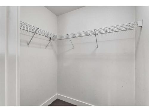 202-180 9 Street Ne, Calgary, AB - Indoor With Storage