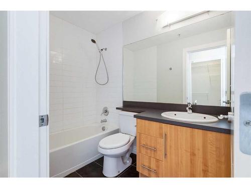 1507-55 Spruce Place Sw, Calgary, AB - Indoor Photo Showing Bathroom