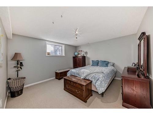 2311 Lake Bonavista Drive Se, Calgary, AB - Indoor Photo Showing Bathroom