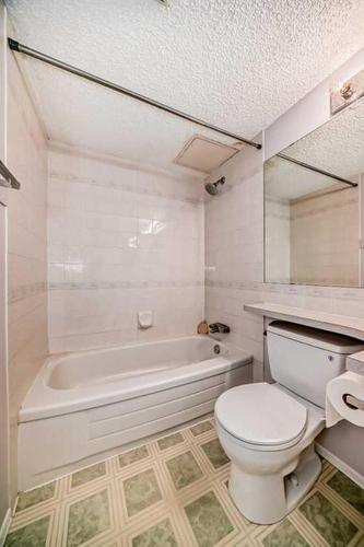 210-2204 1 Street Sw, Calgary, AB - Indoor Photo Showing Bathroom