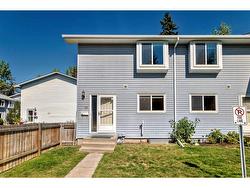 23-4810 40 Avenue SW Calgary, AB T3E 1E5