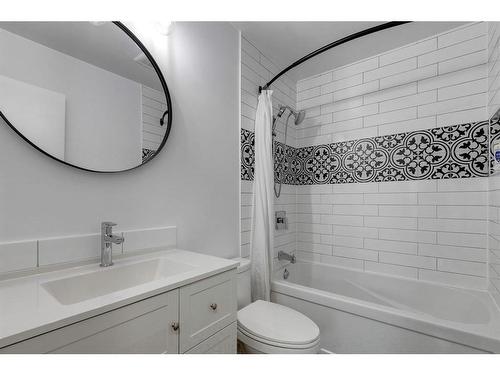 96 Pensacola Close Se, Calgary, AB - Indoor Photo Showing Bathroom