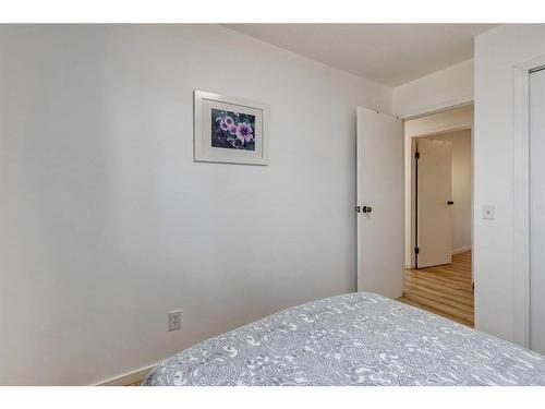 96 Pensacola Close Se, Calgary, AB - Indoor Photo Showing Bedroom