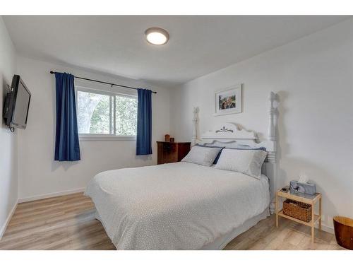 96 Pensacola Close Se, Calgary, AB - Indoor Photo Showing Bedroom