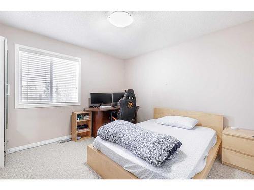 356 Windermere Drive, Chestermere, AB - Indoor Photo Showing Bedroom