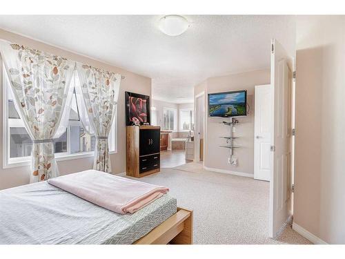 356 Windermere Drive, Chestermere, AB - Indoor Photo Showing Bedroom