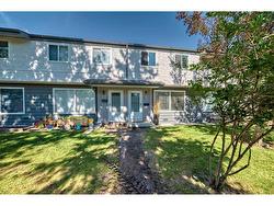 102-999 Canyon Meadows Drive SW Calgary, AB T2W 2S6