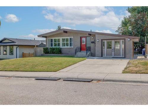 1227 Ninga Road Nw, Calgary, AB - Outdoor With Facade