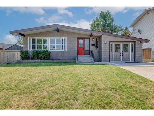 1227 Ninga Road Nw, Calgary, AB - Outdoor With Deck Patio Veranda With Facade