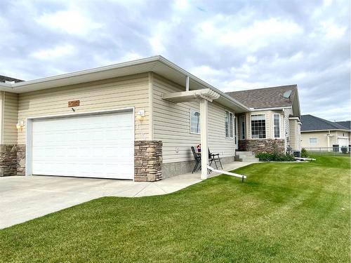 1901 Riverside Road Nw, High River, AB - Outdoor