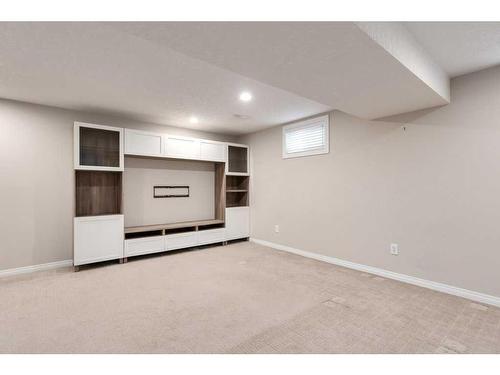 4516 30 Avenue Sw, Calgary, AB - Indoor Photo Showing Basement