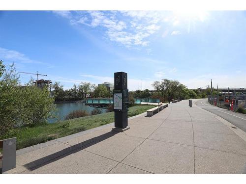 508-325 3 Street Se, Calgary, AB - Outdoor With View