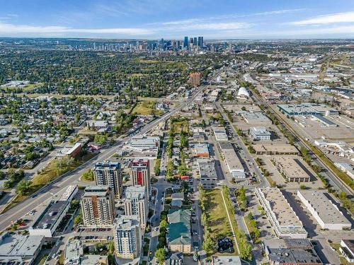 5706 2 Street Sw, Calgary, AB - Outdoor With View