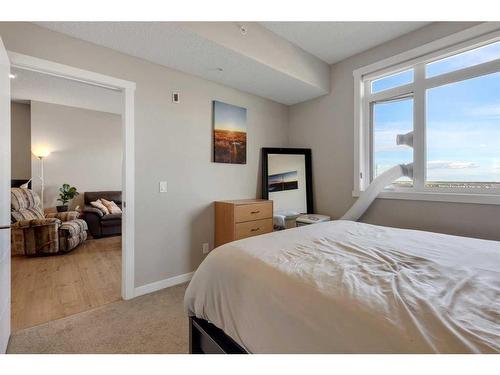 413-214 Sherwood Square Nw, Calgary, AB - Indoor Photo Showing Bedroom