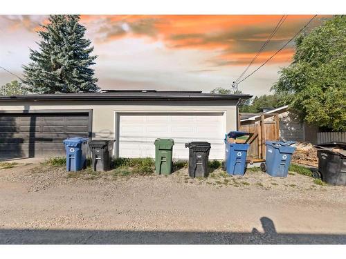 3326 42 Street Sw, Calgary, AB - Outdoor