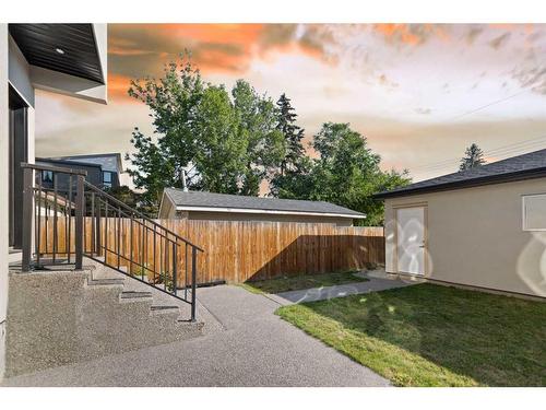 3326 42 Street Sw, Calgary, AB - Outdoor