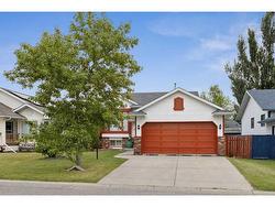 20 Shannon Hill SW Calgary, AB T2Y 2Y6