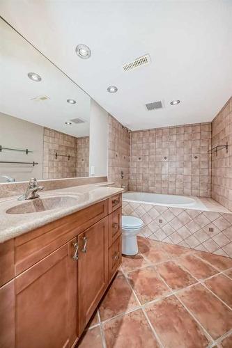 111 Panorama Hills Road Nw, Calgary, AB - Indoor Photo Showing Bathroom