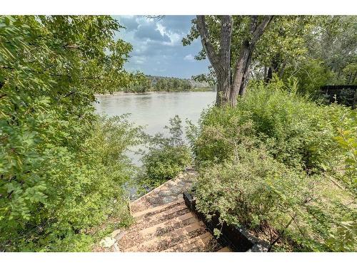 6438 Bow Crescent Nw, Calgary, AB - Outdoor With View