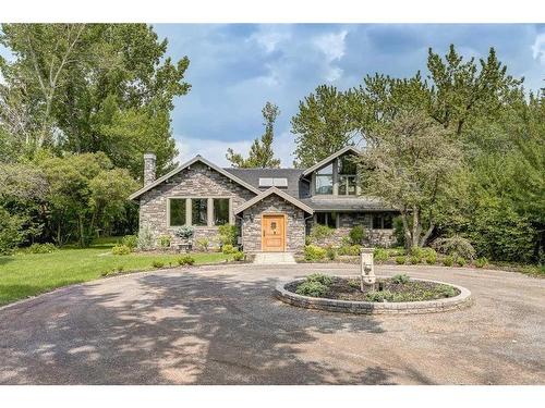 6438 Bow Crescent Nw, Calgary, AB - Outdoor With Facade