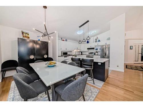 178 Oakbriar Close Sw, Calgary, AB - Indoor Photo Showing Dining Room