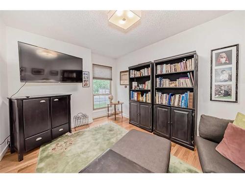 178 Oakbriar Close Sw, Calgary, AB - Indoor