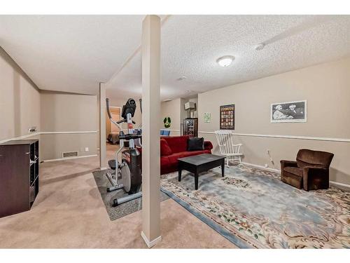 178 Oakbriar Close Sw, Calgary, AB - Indoor