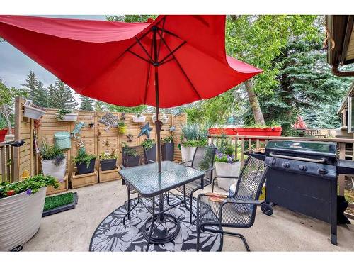 178 Oakbriar Close Sw, Calgary, AB - Outdoor With Deck Patio Veranda