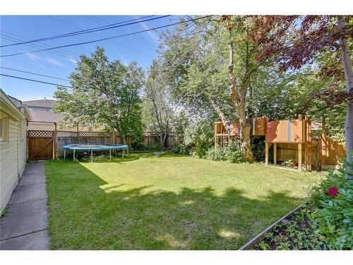 443 31 Avenue Nw, Calgary, AB - Outdoor With Backyard