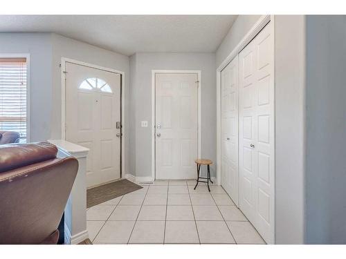 19-900 Allen Street Se, Airdrie, AB - Indoor Photo Showing Other Room