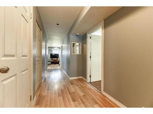 17 Doverville Way Se, Calgary, AB - Indoor Photo Showing Other Room