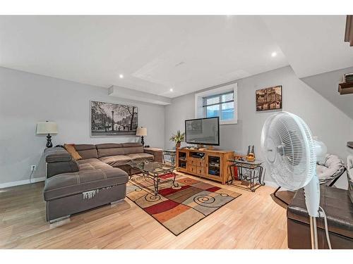 624 Harrison Court, Crossfield, AB - Indoor Photo Showing Living Room