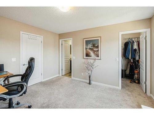 176 Elgin Meadows Park Se, Calgary, AB - Indoor Photo Showing Office