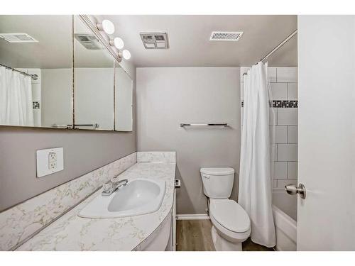 3-4636 73 Street Nw, Calgary, AB - Indoor Photo Showing Bathroom