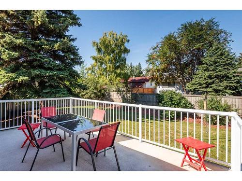 3248 Cedarille Drive Sw, Calgary, AB - Outdoor With Deck Patio Veranda