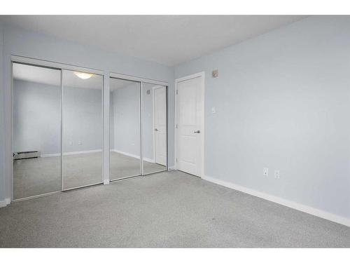 711-429 14 Street Nw, Calgary, AB - Indoor Photo Showing Other Room