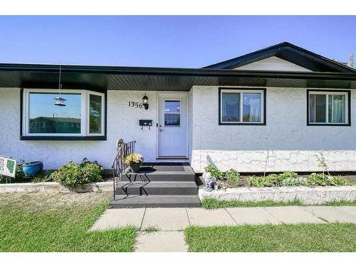 1356 Lake Michigan Crescent Se, Calgary, AB - Outdoor