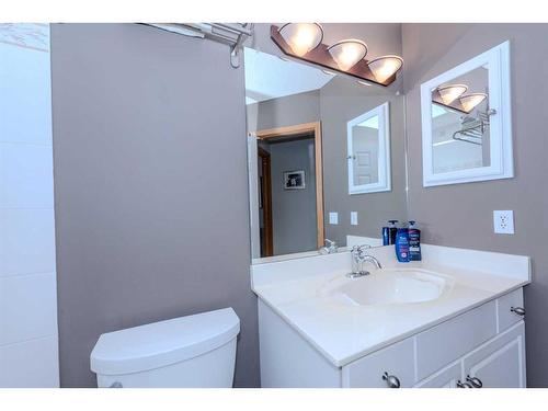 67 Hamptons Heath Nw, Calgary, AB - Indoor Photo Showing Bathroom