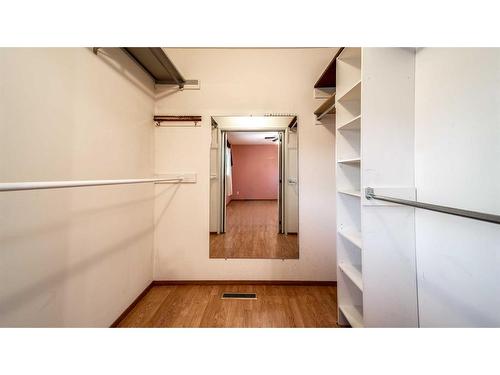 10208 Wapiti Drive Se, Calgary, AB - Indoor With Storage