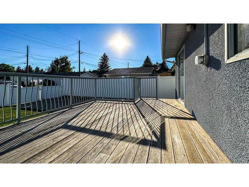 10208 Wapiti Drive Se, Calgary, AB - Outdoor With Deck Patio Veranda