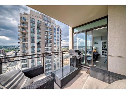 2008-1111 10 Street Sw, Calgary, AB - Outdoor With Balcony With Exterior