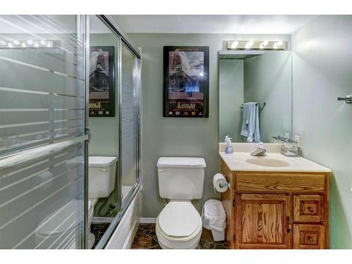 88 Macewan Park Heights Nw, Calgary, AB - Indoor Photo Showing Bathroom