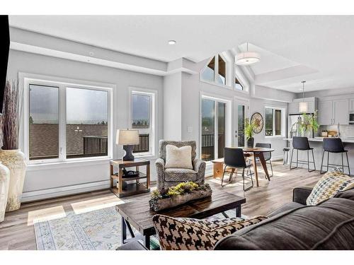 405-810 7Th Street, Canmore, AB - Indoor Photo Showing Living Room