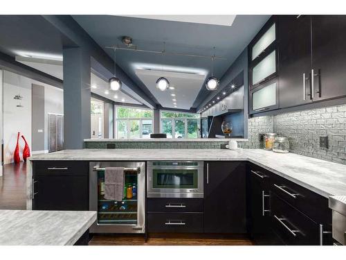 1108 Surrey Street Sw, Calgary, AB - Indoor Photo Showing Kitchen With Upgraded Kitchen