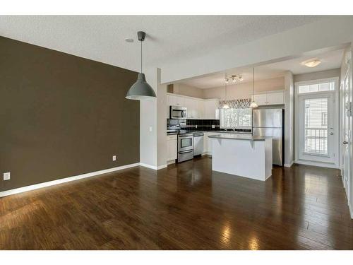 171 Kincora Heath Nw, Calgary, AB - Indoor Photo Showing Kitchen