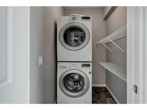 171 Kincora Heath Nw, Calgary, AB - Indoor Photo Showing Laundry Room