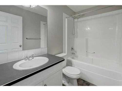 171 Kincora Heath Nw, Calgary, AB - Indoor Photo Showing Bathroom