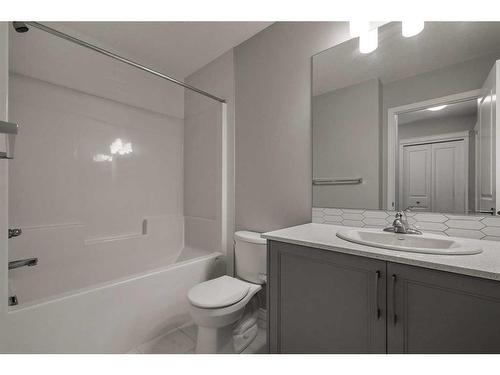 155 Corner Meadows Grove Ne, Calgary, AB - Indoor Photo Showing Bathroom